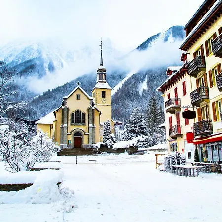 Le Genepi - Happy * Chamonix