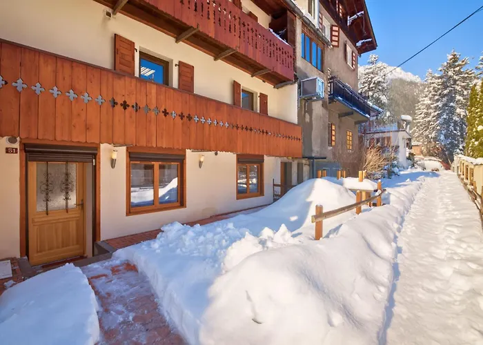 Le Genepi - Happy * Chamonix