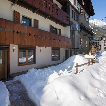 Le Genepi - Happy * Chamonix