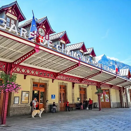 Le Genepi - Happy * Chamonix